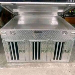 3-Hole Diamond Deluxe Dog Box with Top Storage and Back Vents